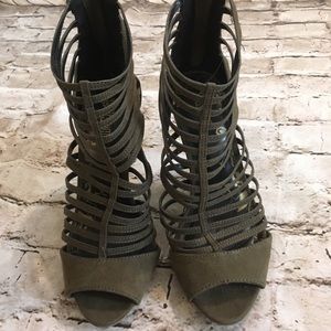 Brash forest  faux suede  straps ankle heels shoes size 5.5